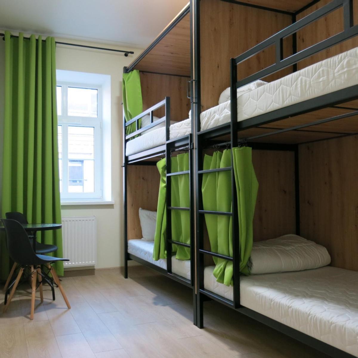 Bed 4-Bed Male Dormitory Room,1600718576:JPEG